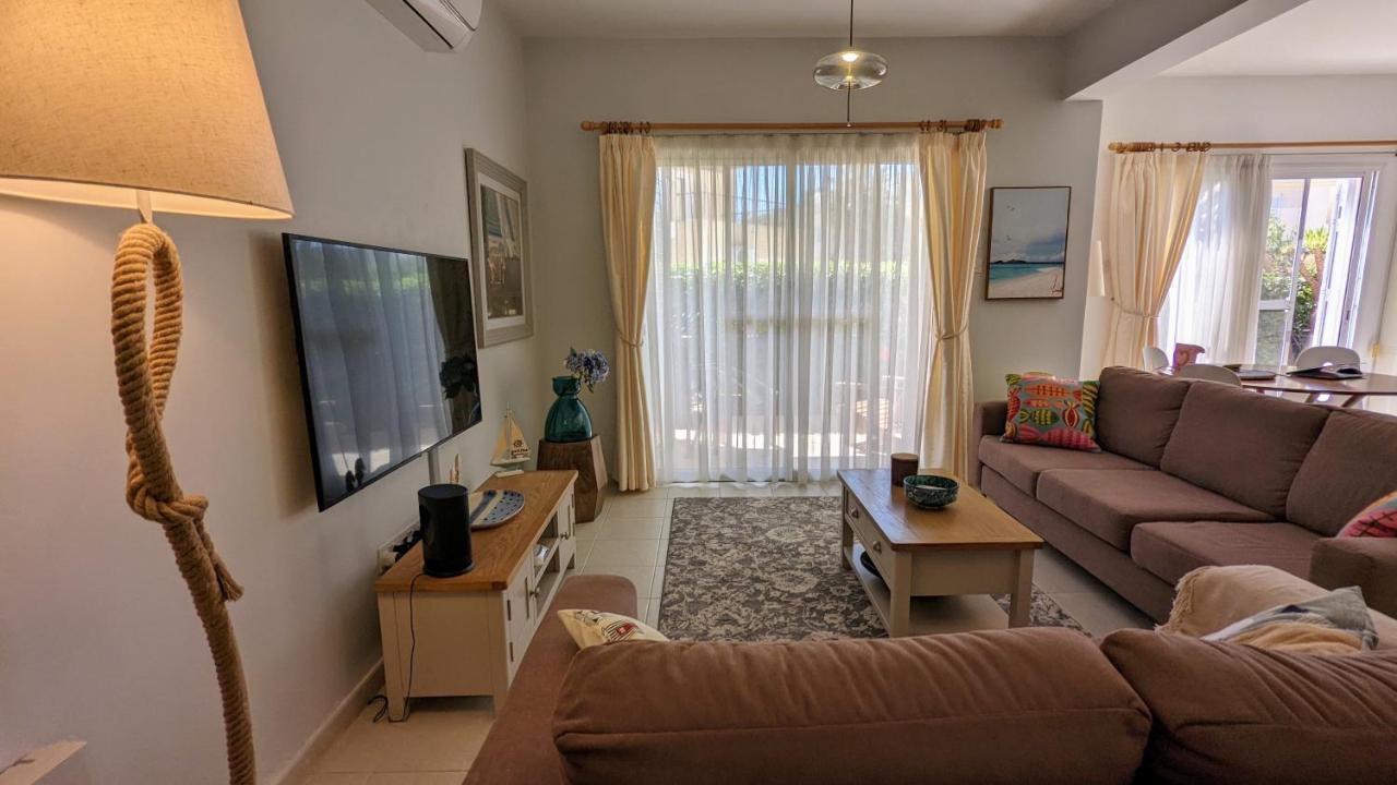 Stylish Garden Apartment At Paphos Harbour Εξωτερικό φωτογραφία