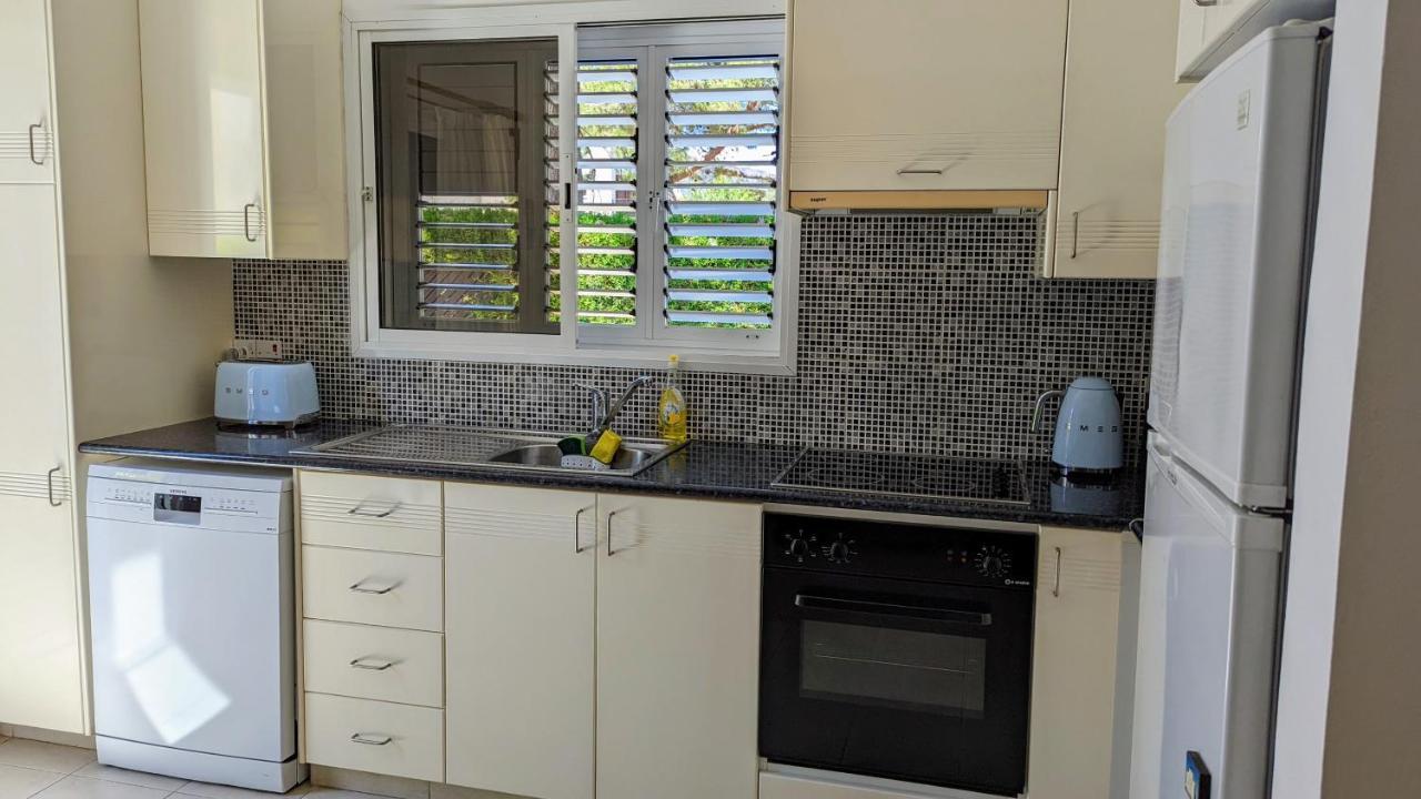 Stylish Garden Apartment At Paphos Harbour Εξωτερικό φωτογραφία